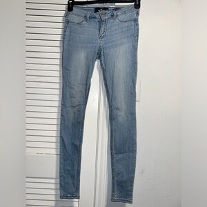 Women’s Hollister Low Rise Jeans Sz 28x30 7L